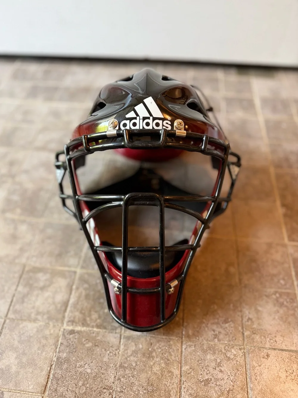 Adidas - Catcher’s Helmet